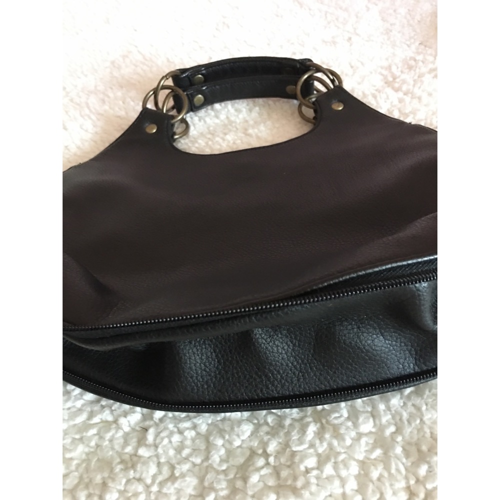 Black Handbag - Picture 3 of 5